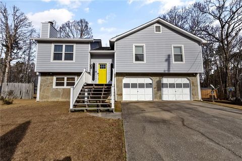 Homes For Sale - 2535 Winding Creek Drive<br/> Lithia Springs, GA 30122