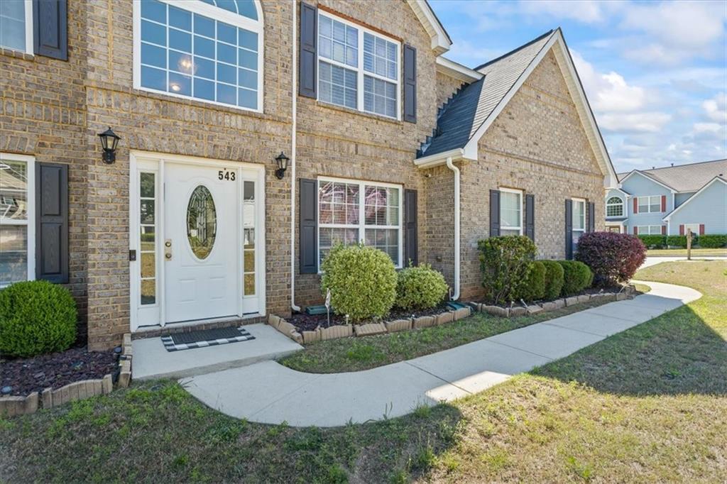 543 WALNUT Way
