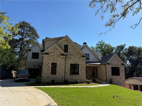 Photo of 3700 Robinson Road NE, Marietta, GA 30068 (MLS # 7753716)