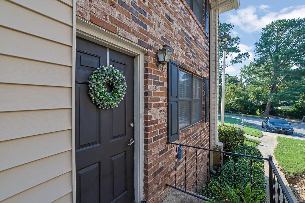 Step into this bright and welcoming 2-bedroom end-unit condo, perfectly situated for both convenience and comfort. Enjoy your own private patio and a short stroll to the community pool for relaxing weekends.
The main level features a functional kitchen, cozy dining nook, spacious living room, half bath, and laundry closet. Upstairs, you’ll find two comfortable bedrooms and a full bath with a whirlpool tub/shower combo—perfect for unwinding after a long day.
You’ll love being just minutes from downtown Gainesville, I-985, Northeast Georgia Medical Center, shopping, dining, parks, and more. Major updates include new HVAC and flooring (2020) and fresh interior paint (2022)—move-in ready and waiting for you!
The following are included as part of the HOA: water, trash, lawn care, and exterminator.
