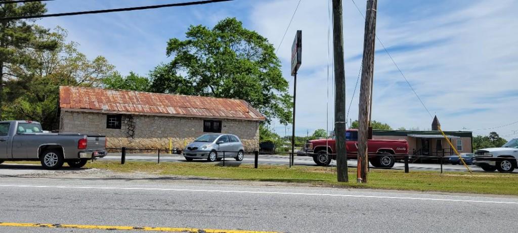 2336 LENORA CHURCH Road