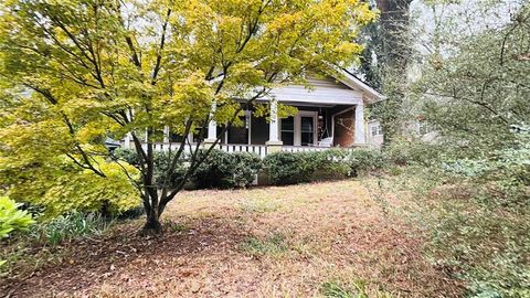 2525 Lester Street East Point GA 30344