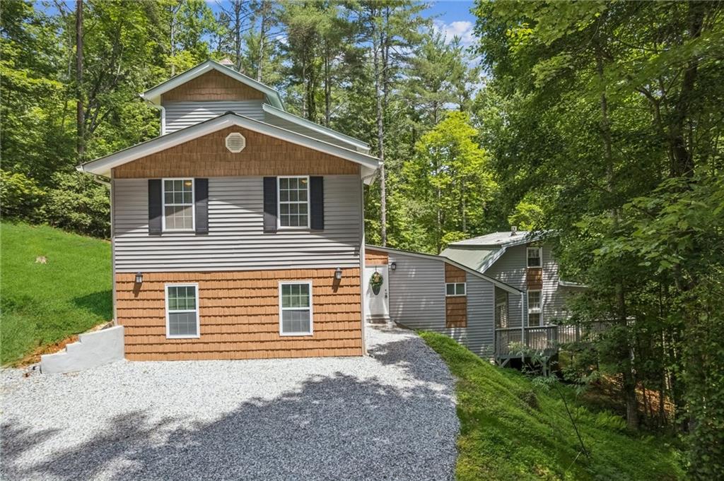 375 Deerfield Drive