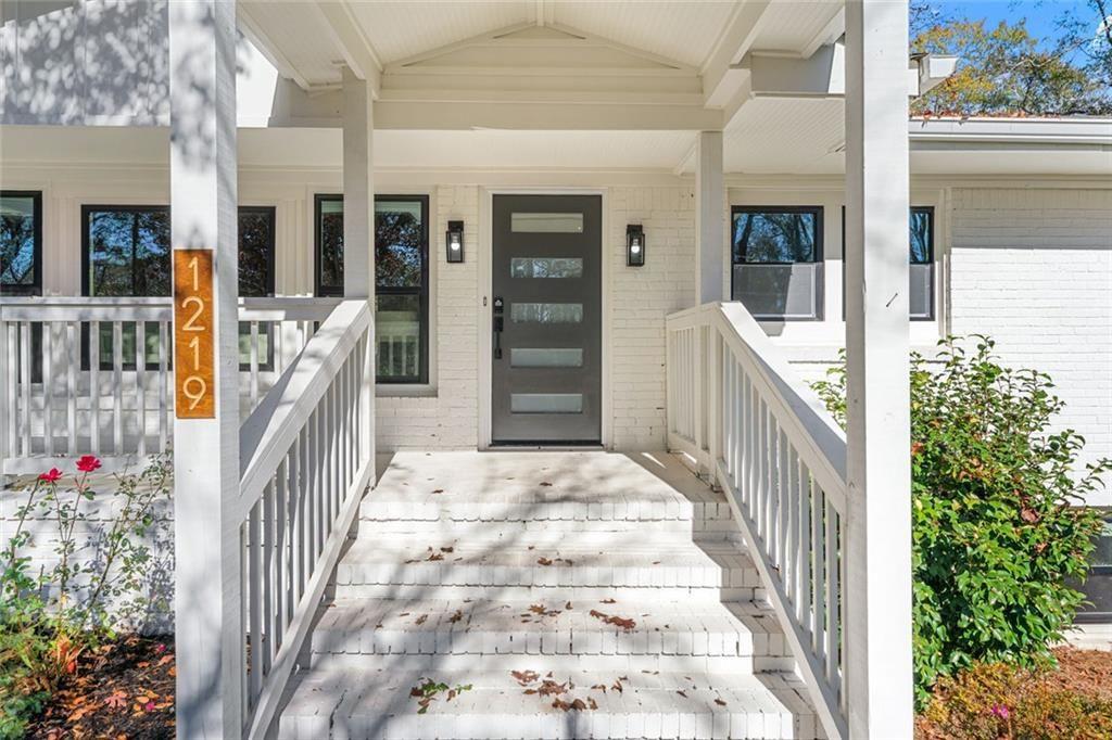 1219 Hillwood Court SE