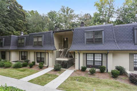 Homes For Sale - 158 Maribeau Square<br/> Atlanta, GA 30327