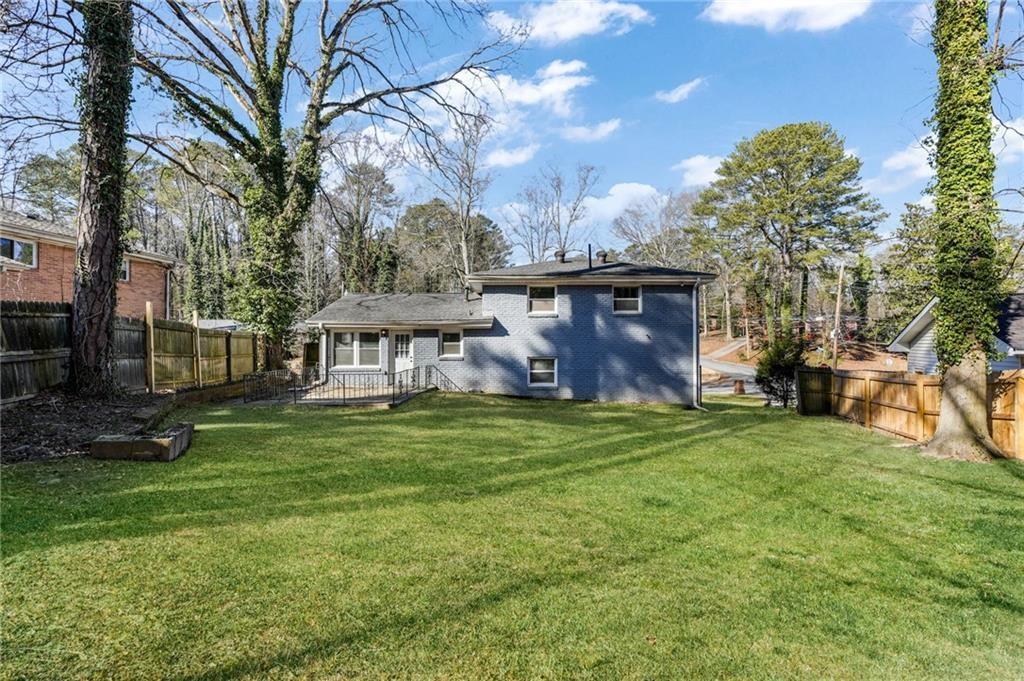 1918 Valley Ridge Drive SW