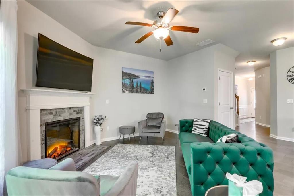 2525 NORWOOD PARK Crossing