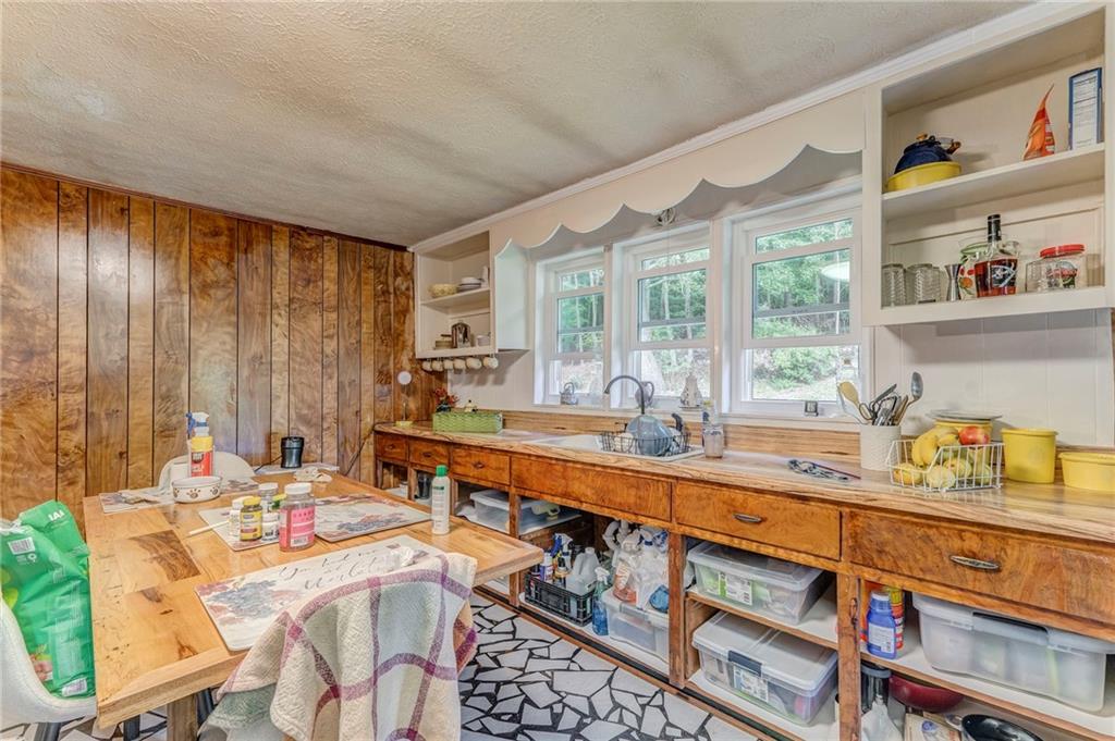 1525 Sloppy Floyd Lake Road