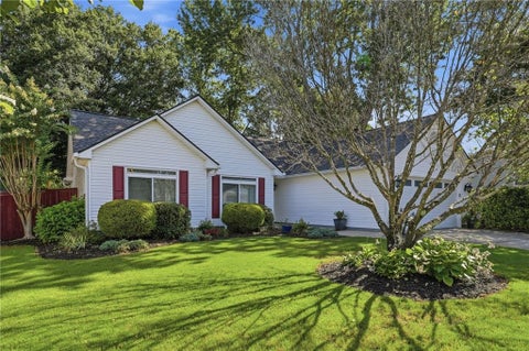Homes For Sale - 584 Fernstone Trail<br/> Lawrenceville, GA 30046