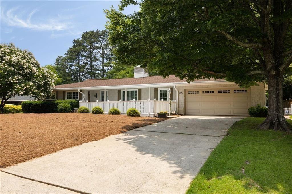 1100 Tuxedo Drive