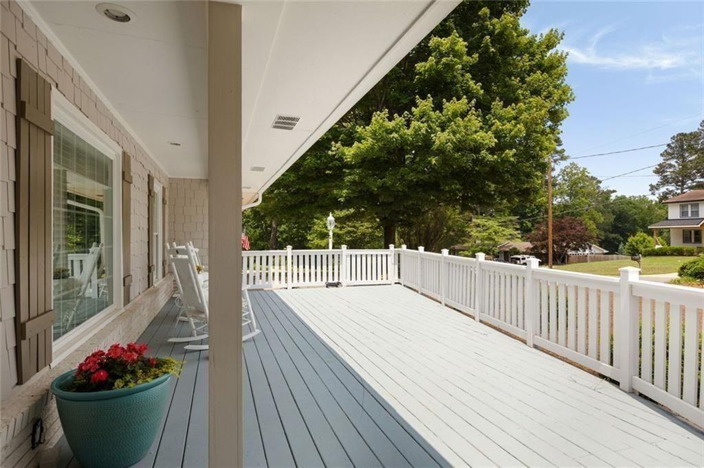 1100 Tuxedo Drive