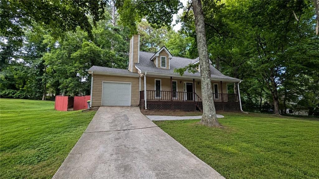 8272 Blackfoot Trail