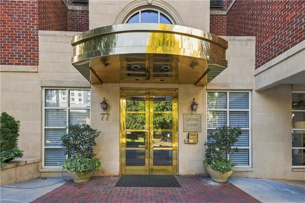 77 Peachtree Place NE 605