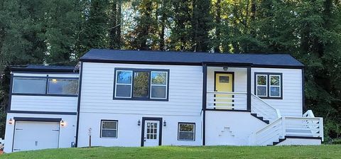 2170 BEECHER Circle SW Atlanta GA 30311
