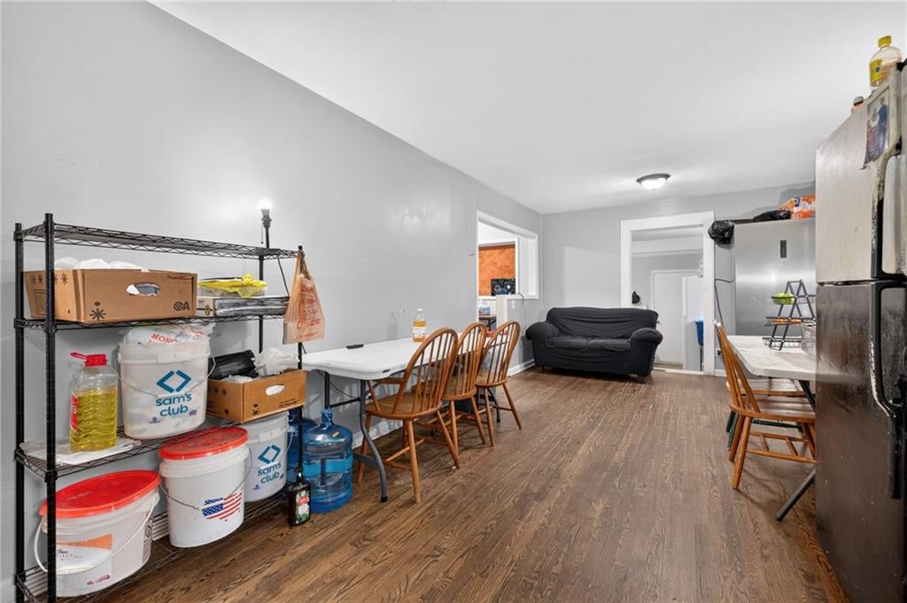 128 Peachtree Circle SE