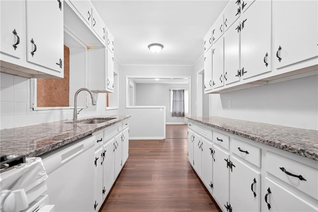 128 Peachtree Circle SE