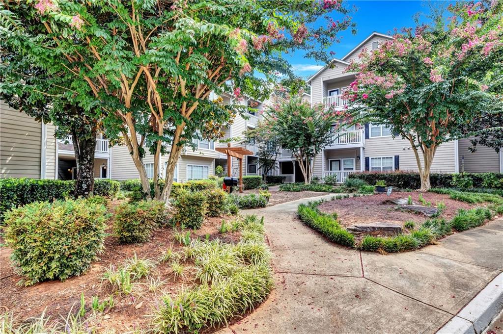 1250 Parkwood Circle SE 1113