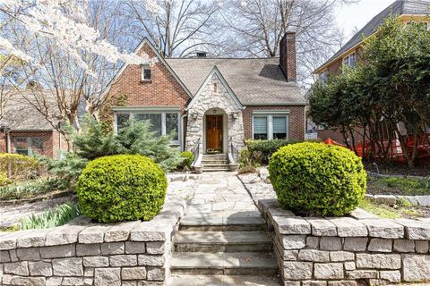 Photo of 1022 Reeder Circle NE, Atlanta, GA 30306 (MLS # 7705365)
