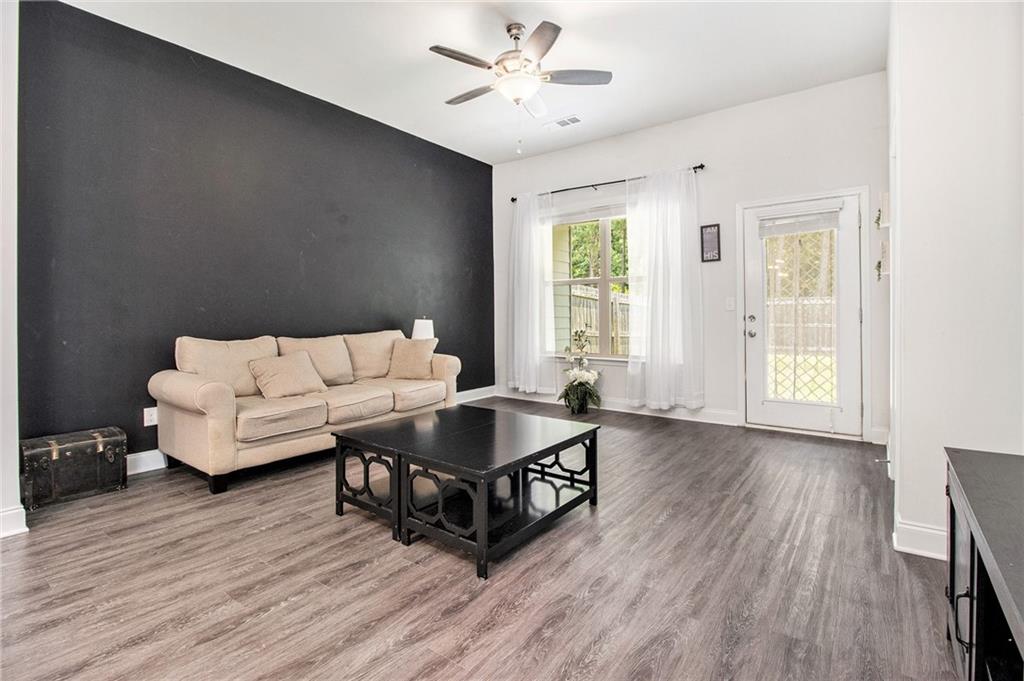 515 Vandenburg Drive, Villa Rica, Georgia image 17