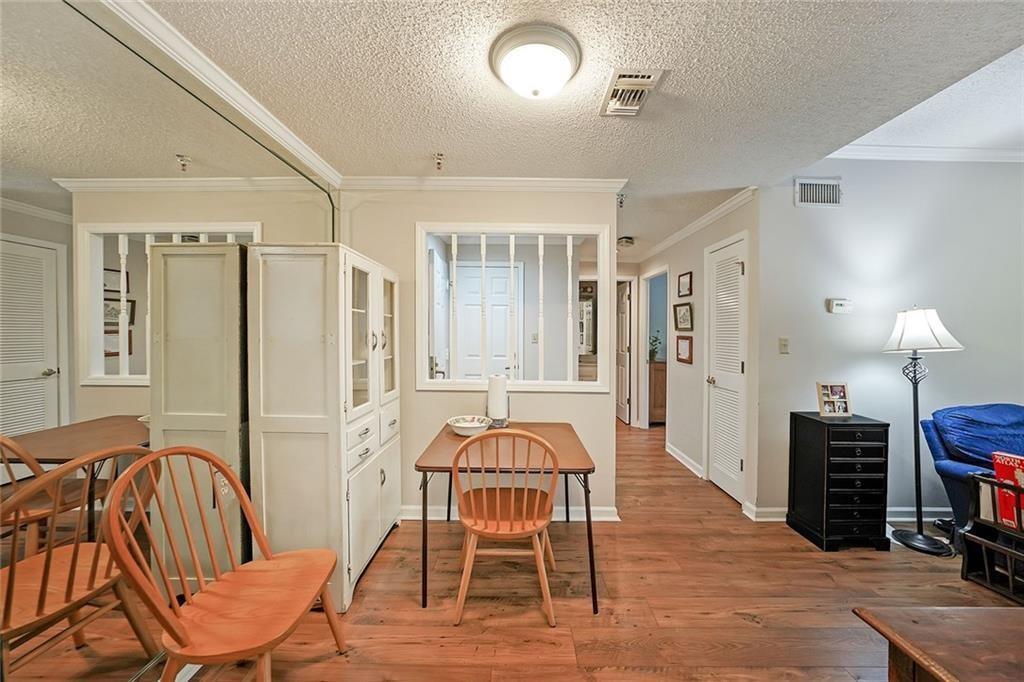 1800 Clairmont LK Lake 427