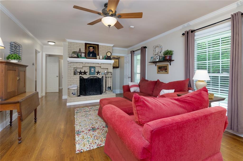 690 Glenforest Road, Sandy Springs, Georgia image 16