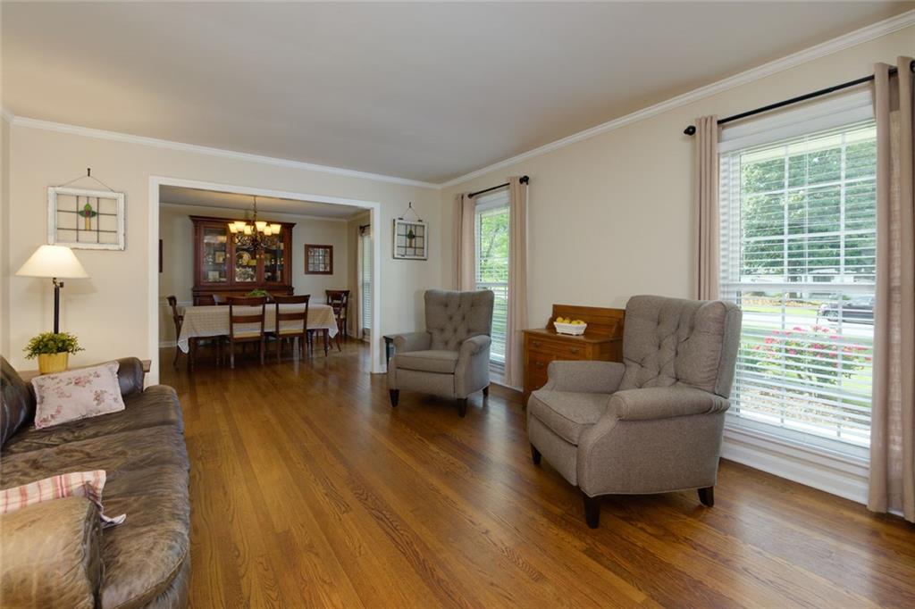 690 Glenforest Road, Sandy Springs, Georgia image 7