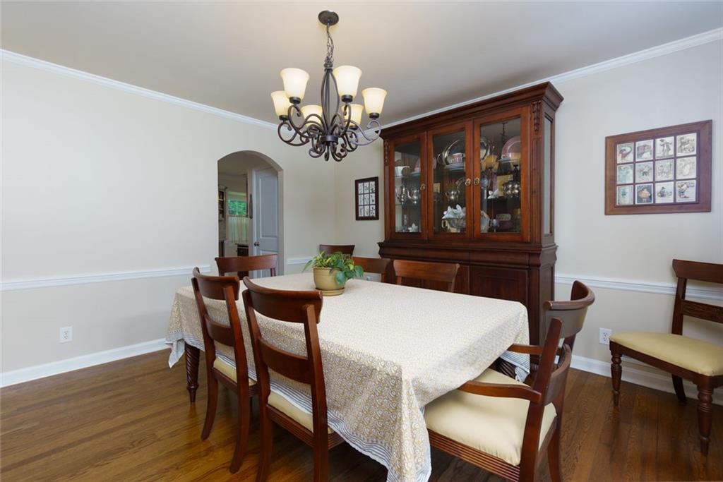 690 Glenforest Road, Sandy Springs, Georgia image 10