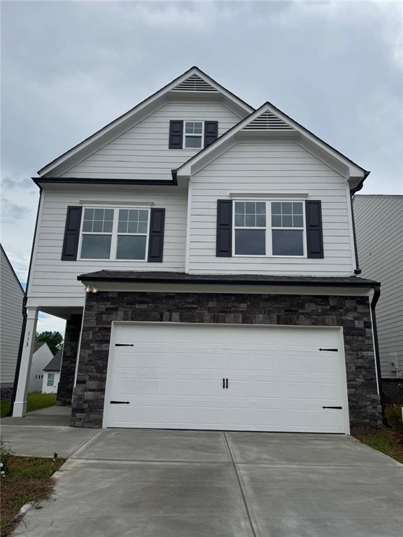 Brand new and move-in ready, this stunning 3-bedroom, 2.5-bath home is located in the desirable Enclave at Dawson Forest community, offering scenic mountain views and a modern lifestyle. The open-concept layout features a spacious family room, bright dining area, and a chef-style kitchen with stainless steel appliances, tile backsplash, and an upgraded island—perfect for both daily living and entertaining. Upstairs, the private primary suite boasts a tiled shower, walk-in closet, and beautiful views, with two additional bedrooms, a second full bath, and a laundry room equipped with a brand-new washer and dryer.
Enjoy relaxing on the extended patio or take advantage of the home’s prime location—just minutes from GA-400, North Georgia Premium Outlets, and major stores like Publix, Kroger, and Home Depot. With a two-car garage, upgraded finishes throughout, and access to Lake Lanier and nearby trails, this brand new home offers comfort, convenience, and exceptional value. Now available for lease !!