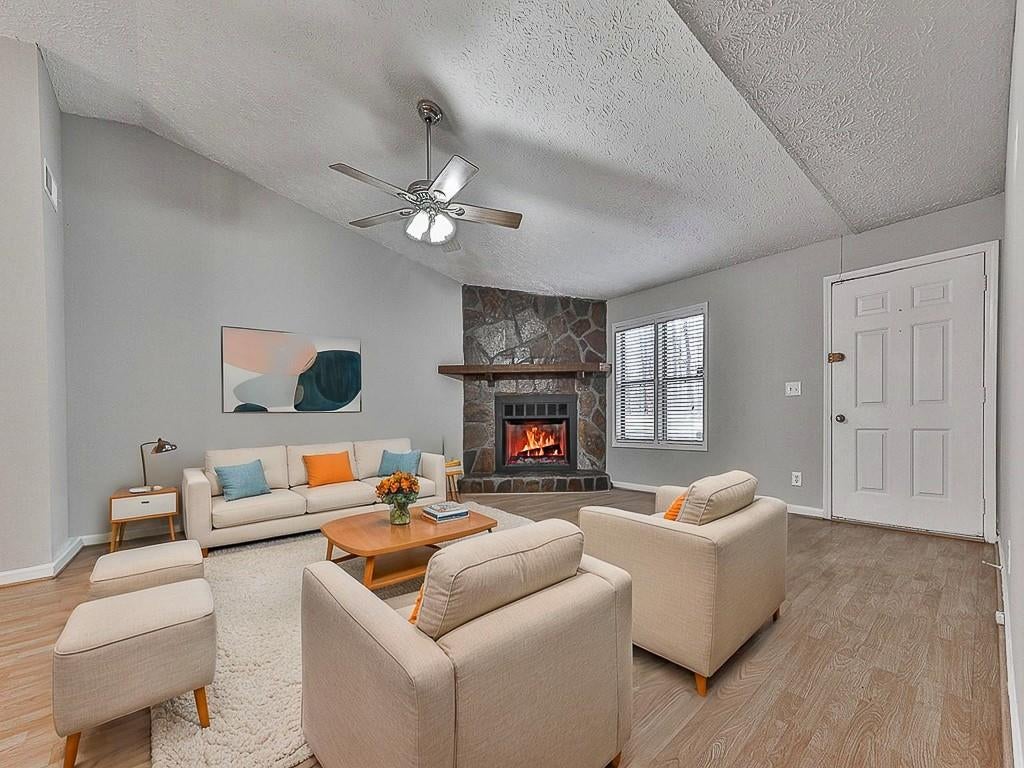 5506 Vaughn Road