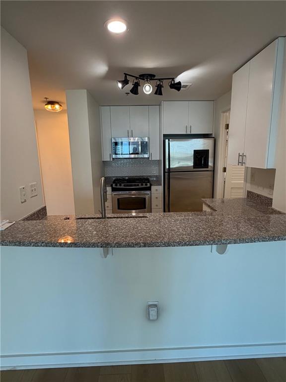 3338 Peachtree Road NE 1106