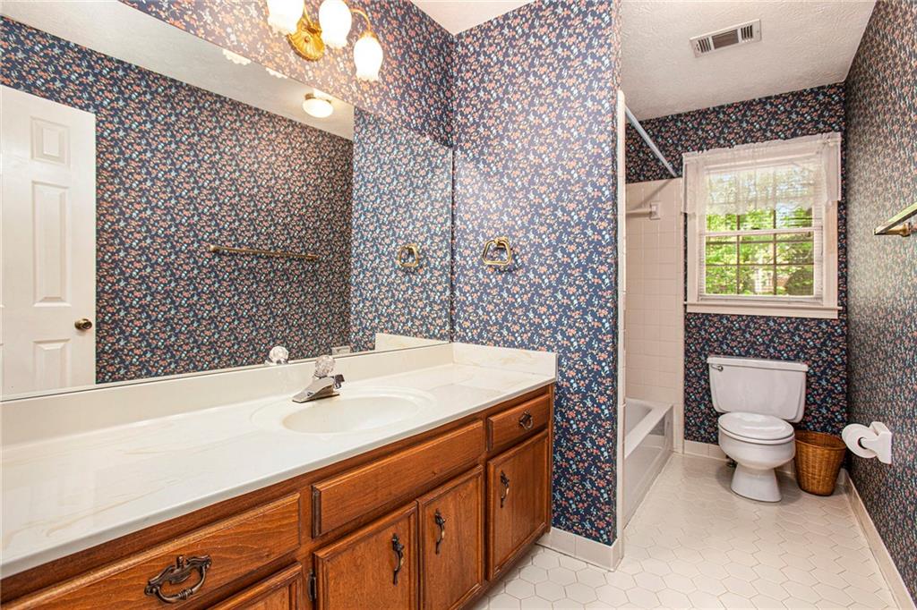 5136 Wentworth Drive, Peachtree Corners, Georgia image 30