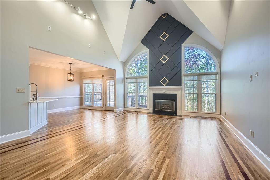 3330 Valley Vista Road SE