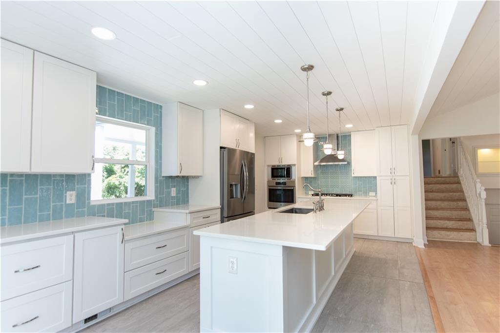 533 Arnold Mill Road