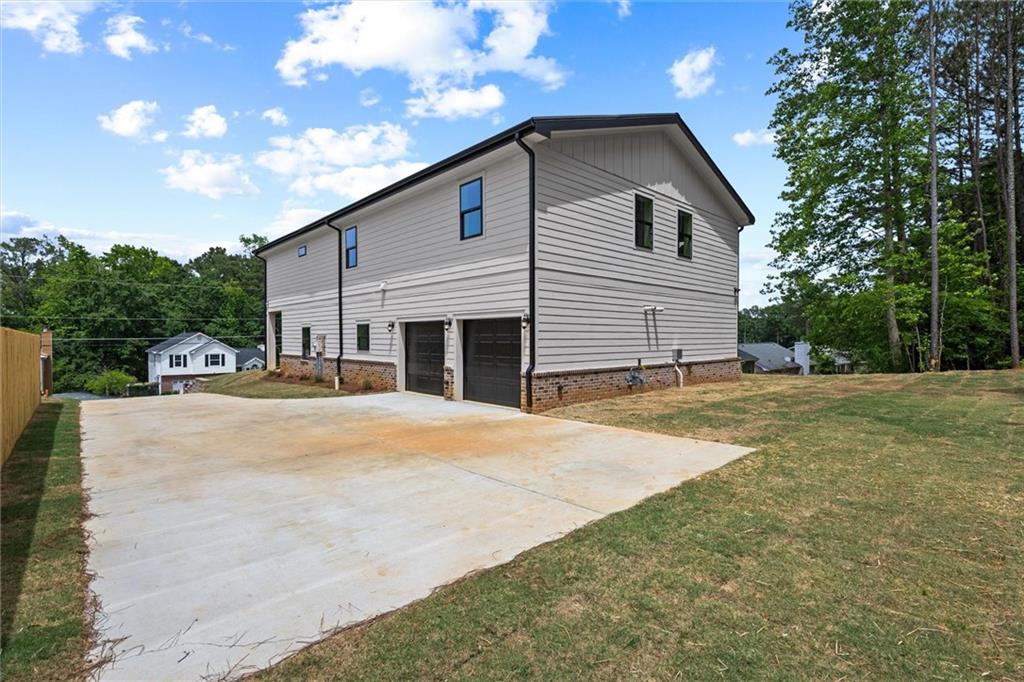 6852 Silver Maple Dr
