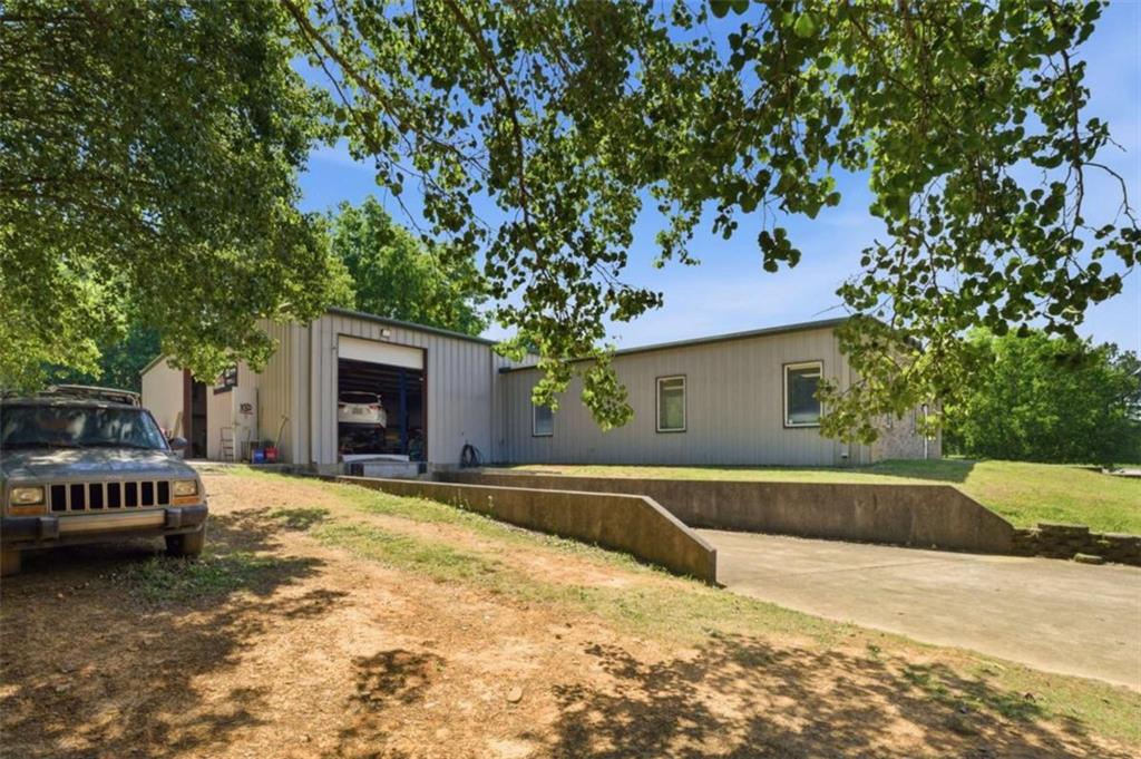 4433 Old Summerville Road