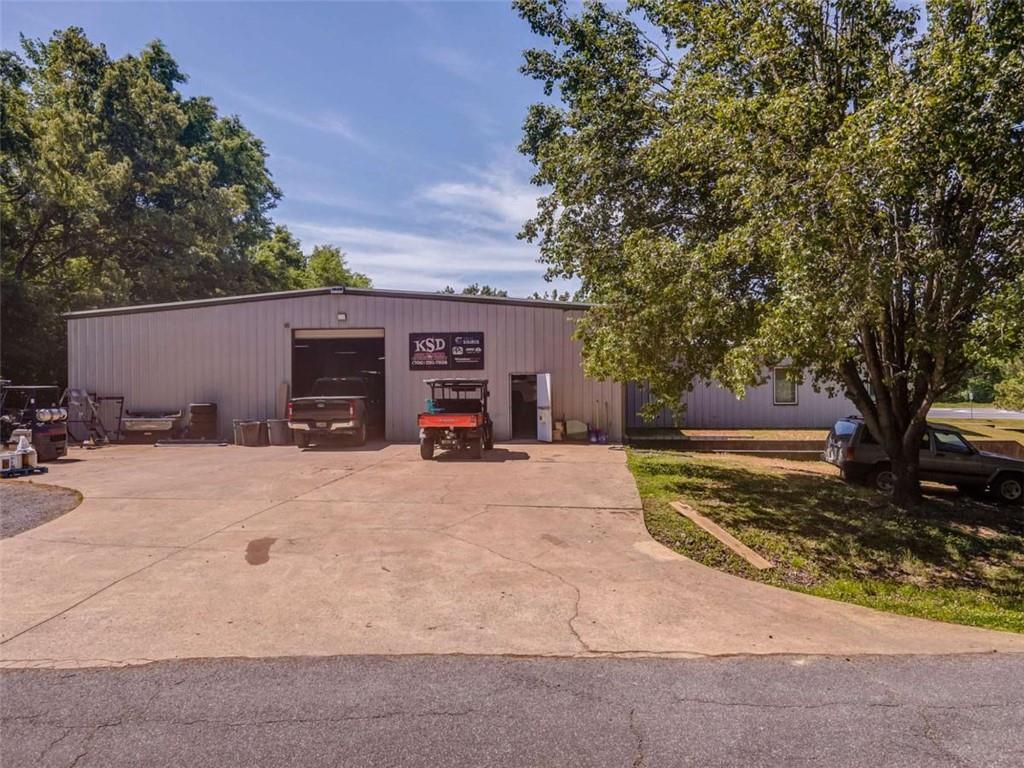 4433 Old Summerville Road