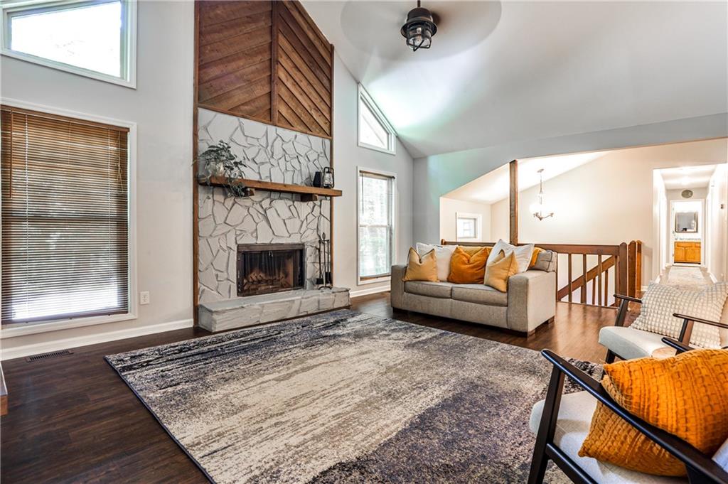 5009 Henson Drive SW