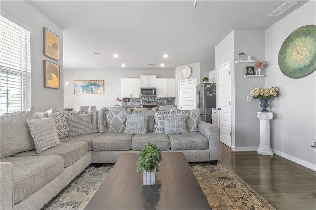 Twin Lakes Ph 2a - Residential Lease