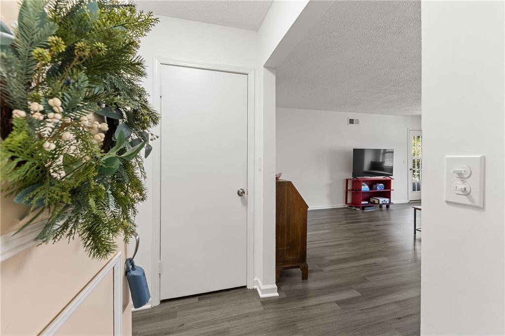 6851 Roswell Road K24
