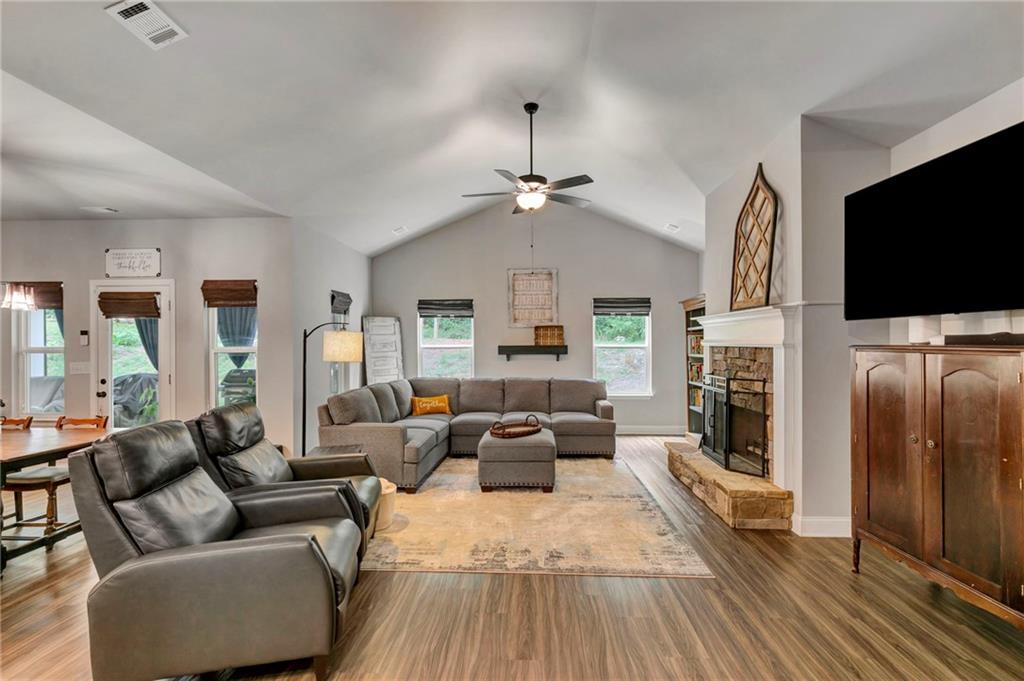 453 Mulberry Rock Road