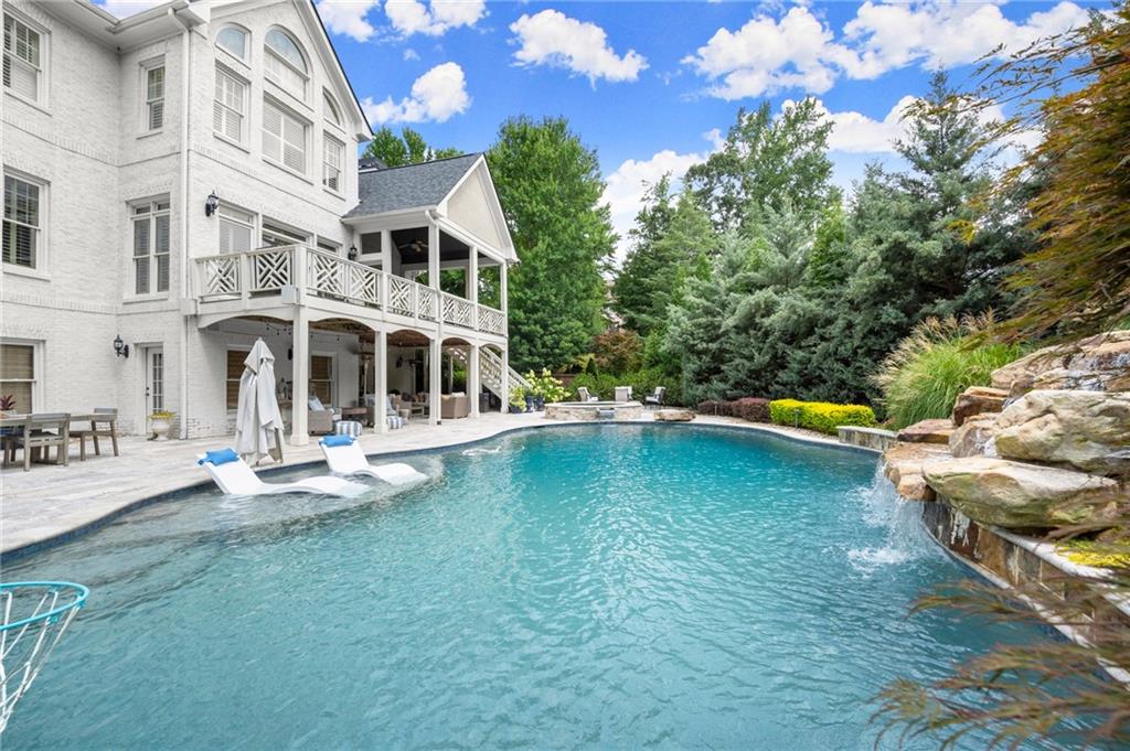 11035 Bradford Lane