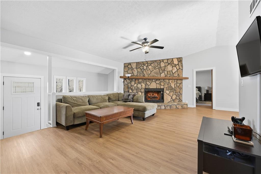 3753 Memorial Parkway NW