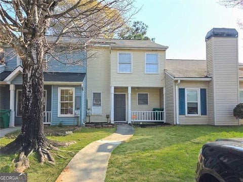 Townhouse For Rent - 2378 Cove Road<br/> Lithonia, GA 30058