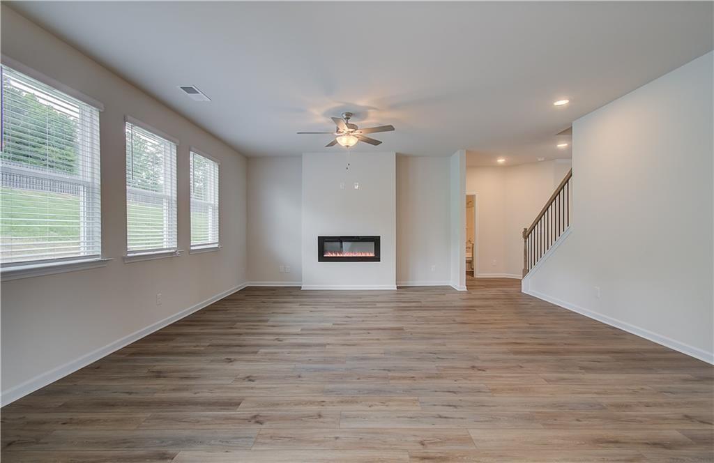 1054 Georgian Point Drive, Lawrenceville, Georgia image 10