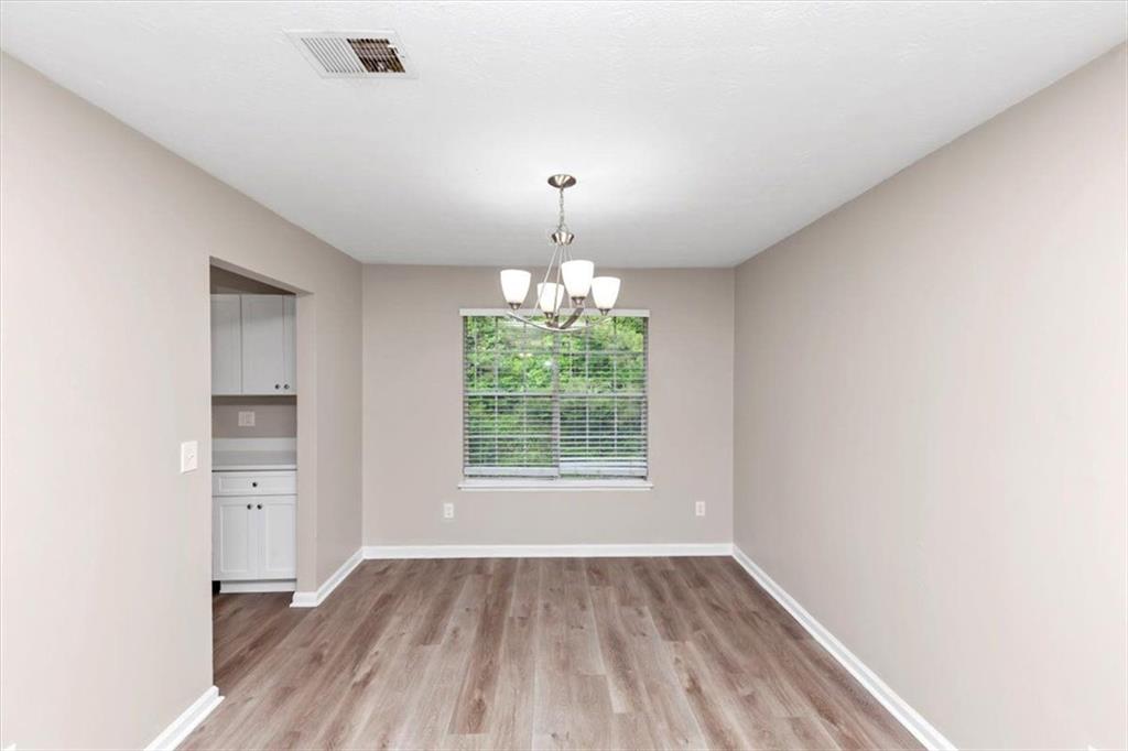 5290 Forest Downs Lane, Atlanta, Georgia image 7