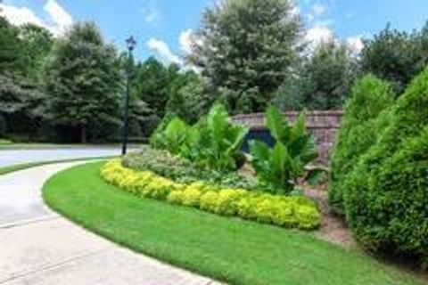 1547 Paxton Drive SW Lilburn GA 30047