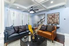 1547 Paxton Drive SW