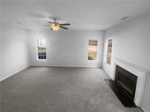 A home in Ellenwood