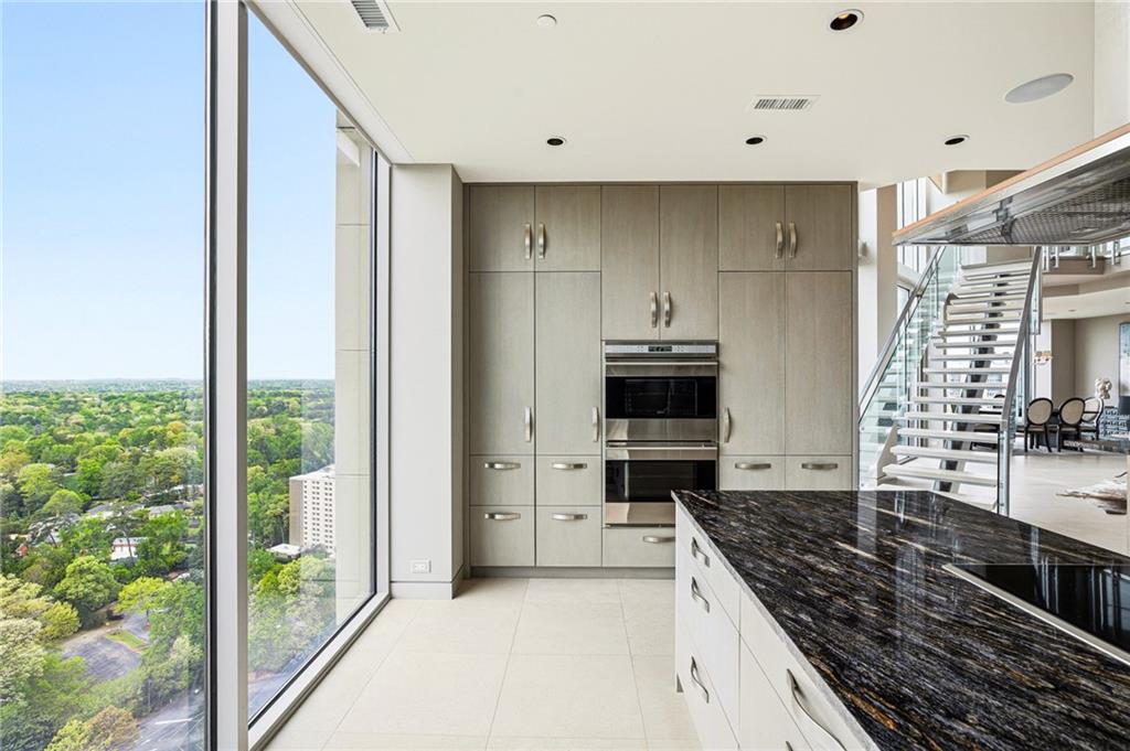 2795 Peachtree Road NE 2601