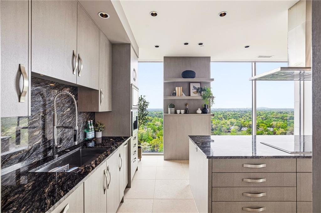 2795 Peachtree Road NE 2601